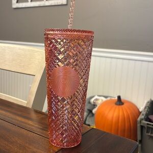 24 ounce Starbucks cup